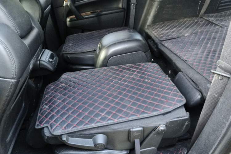 Used Buick Enclave 2010 3.6L Elite Edition Left Rear Seat