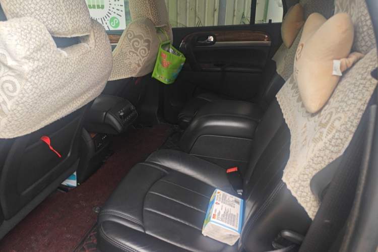 Used Buick Enclave 2010 3.6L Elite Edition Left Rear Seat