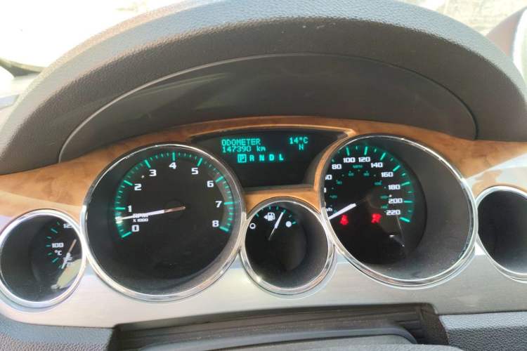 Used Buick Enclave 2010 3.6L Flagship Edition Odometer Close Up