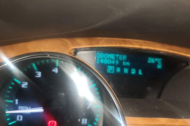 Used Buick Enclave 2010 3.6L Flagship Edition Odometer Close Up