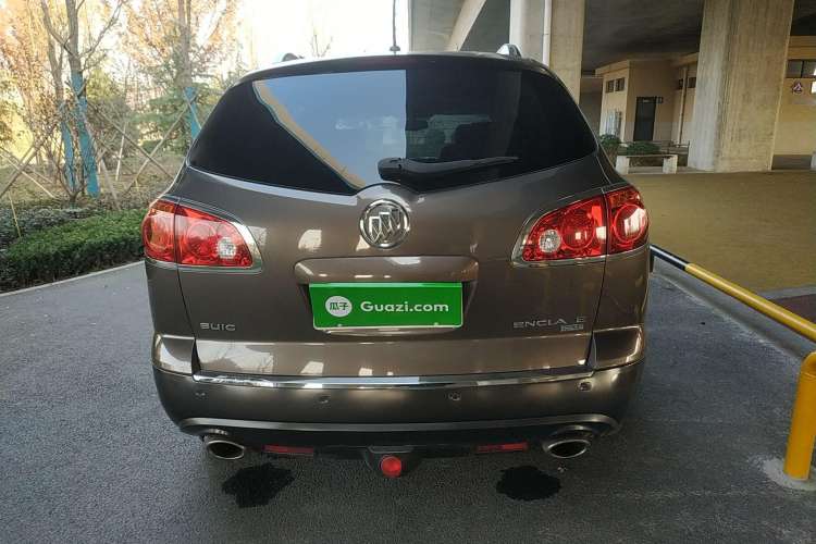 Used Buick Enclave 2010 3.6L Elite Edition Rear