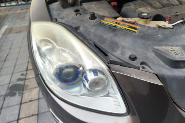 Used Buick Enclave 2010 3.6L Elite Edition Right Front Headlight
