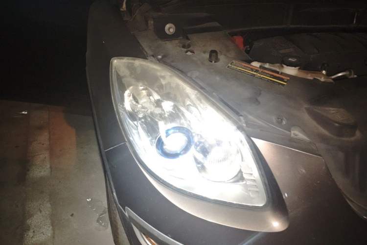 Used Buick Enclave 2010 3.6L Flagship Edition Right Front Headlight