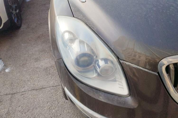 Used Buick Enclave 2010 3.6L Elite Edition Right Front Headlight