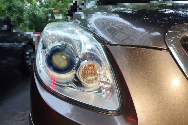 Used Buick Enclave 2010 3.6L Flagship Edition Right Front Headlight