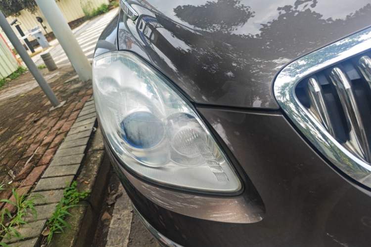 Used Buick Enclave 2010 3.6L Elite Edition Right Front Headlight