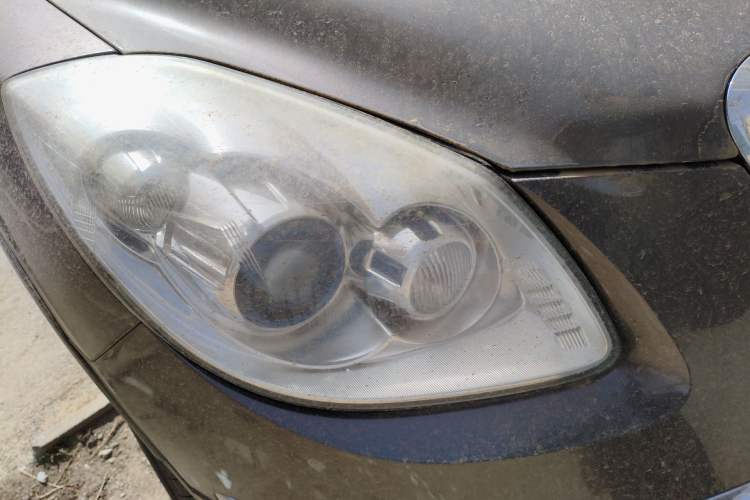 Used Buick Enclave 2010 3.6L Elite Edition Right Front Headlight