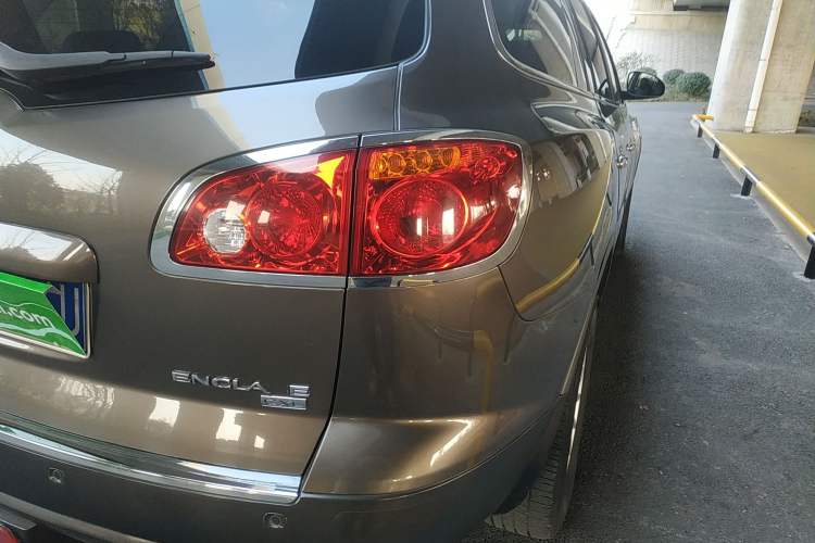 Used Buick Enclave 2010 3.6L Elite Edition Right Rear Taillight
