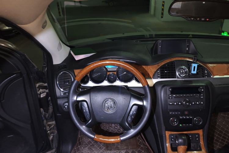 Used Buick Enclave 2010 3.6L Flagship Edition Steering Wheel