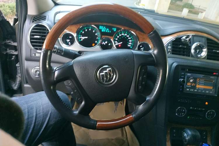 Used Buick Enclave 2010 3.6L Elite Edition Steering Wheel