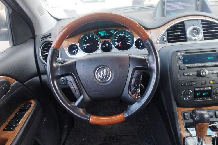 Used Buick Enclave 2010 3.6L Elite Edition Steering Wheel