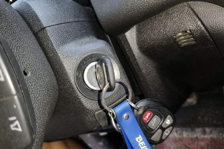 Used Buick Enclave 2010 3.6L Elite Edition Vehicle Key
