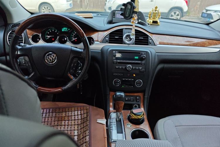 Used Buick Enclave 2010 3.6L Flagship Edition Center Console
