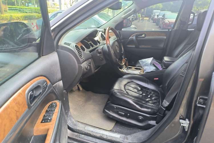Used Buick Enclave 2010 3.6L Elite Edition Driver Seat