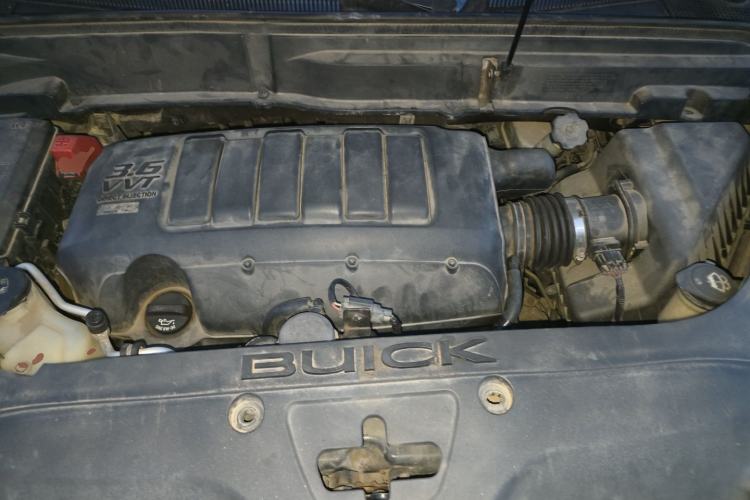 Used Buick Enclave 2010 3.6L Elite Edition Engine Bay