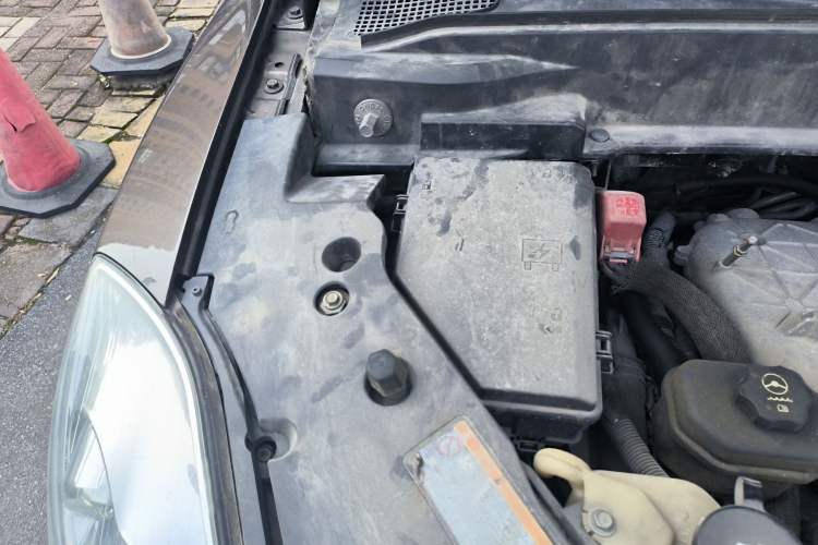 Used Buick Enclave 2010 3.6L Elite Edition Engine Bay Right