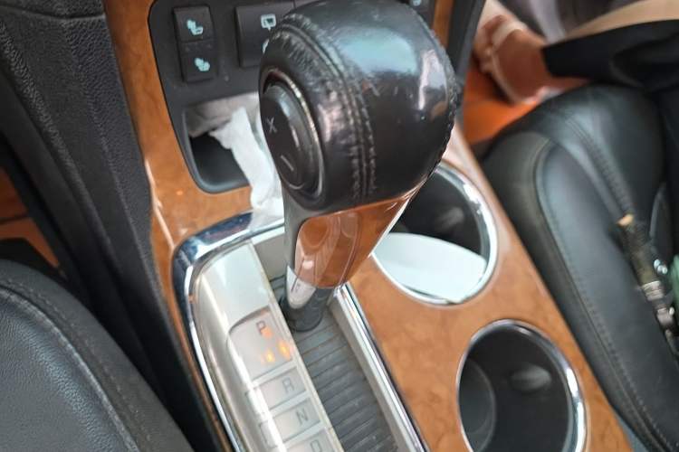 Used Buick Enclave 2010 3.6L Elite Edition Gear Lever