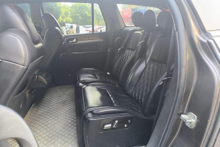 Used Buick Enclave 2010 3.6L Elite Edition Left Rear Seat