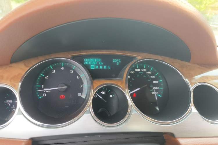 Used Buick Enclave 2010 3.6L Flagship Edition Odometer Close Up