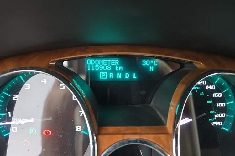 Used Buick Enclave 2010 3.6L Elite Edition Odometer Close Up