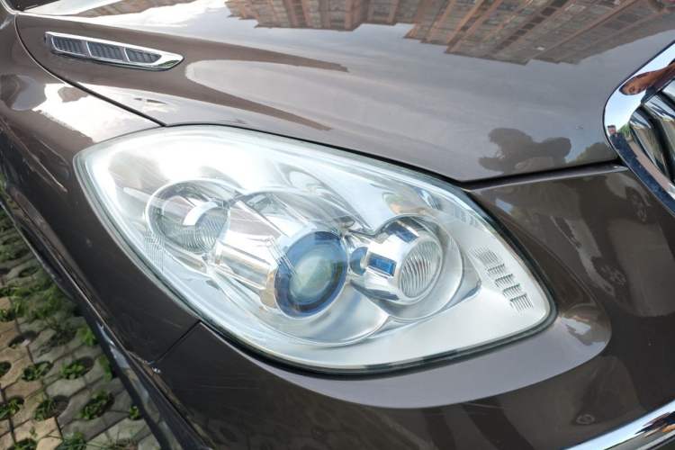 Used Buick Enclave 2010 3.6L Flagship Edition Right Front Headlight