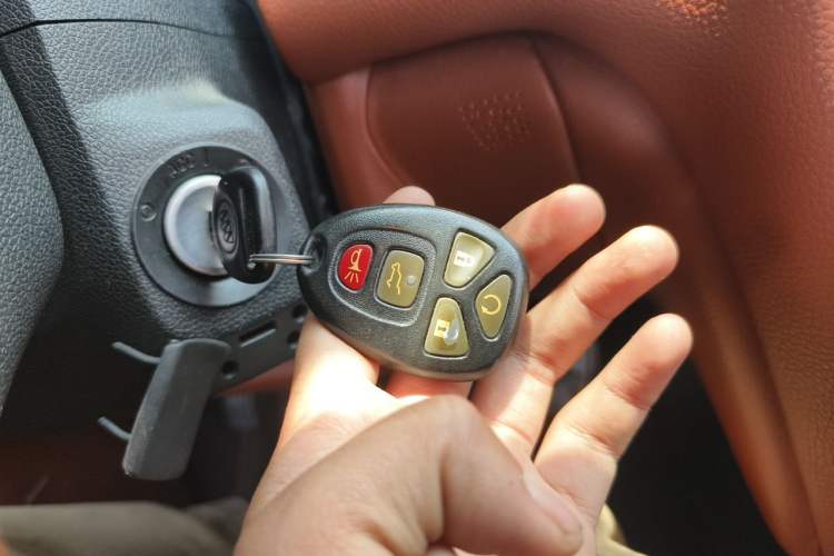 Used Buick Enclave 2010 3.6L Flagship Edition Vehicle Key