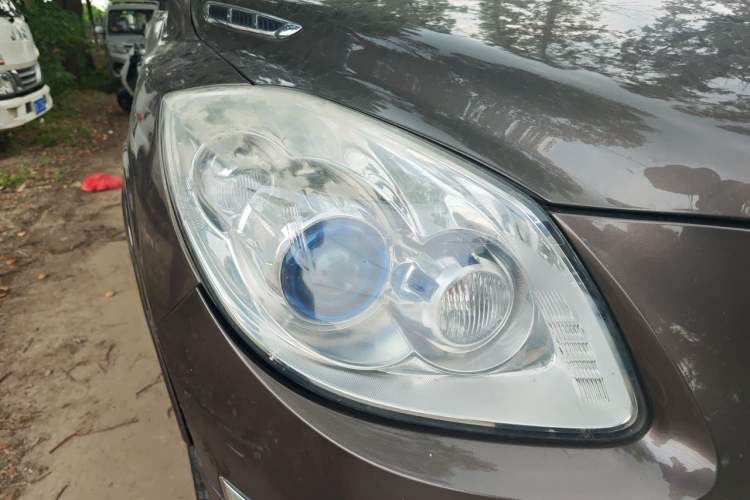 Used Buick Enclave 2010 3.6L Elite Edition Right Front Headlight