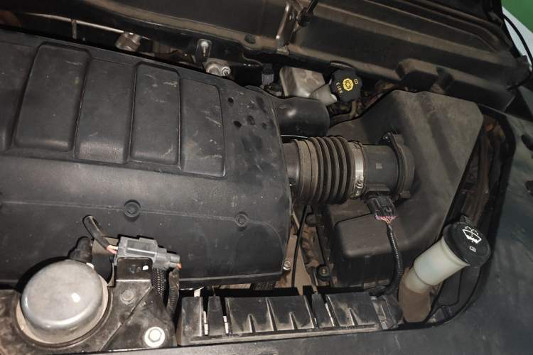 Used Buick Enclave 2010 3.6L Elite Edition Engine Bay Left