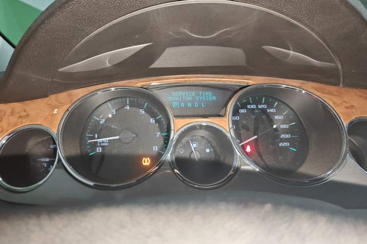 Used Buick Enclave 2010 3.6L Elite Edition Instrument Cluster