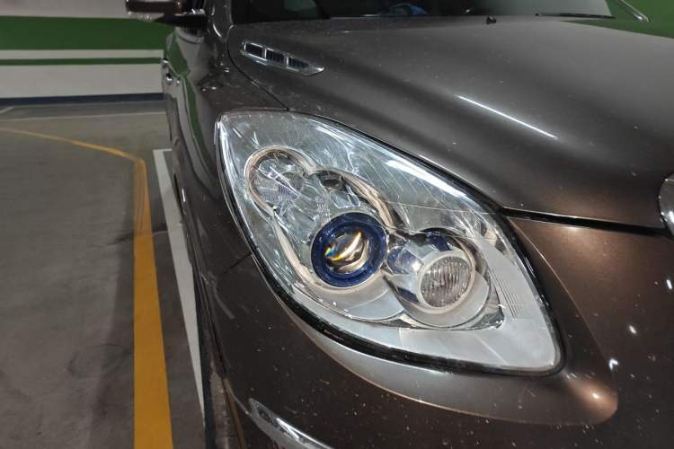 Used Buick Enclave 2010 3.6L Elite Edition Right Front Headlight