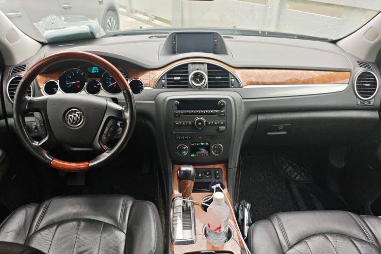 Used Buick Enclave 2013 3.6L Two-Wheel-Drive Elegance Edition Center Console