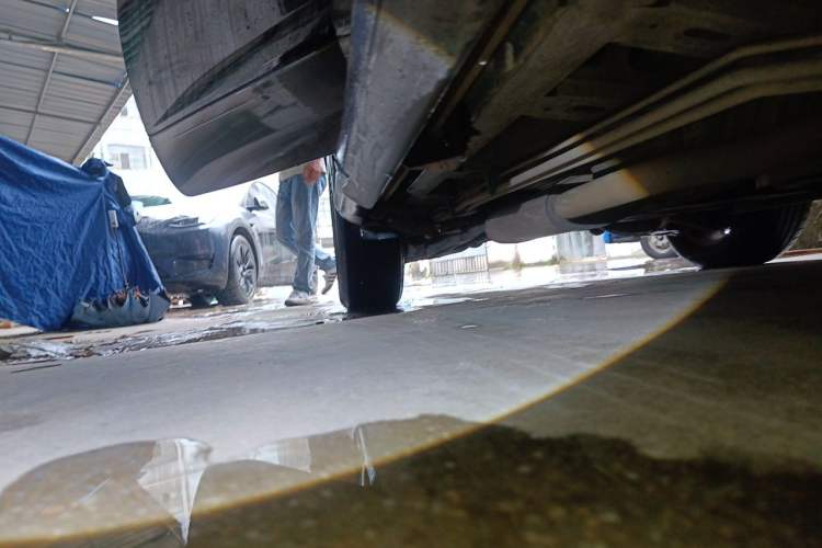 Used Buick Enclave 2013 3.6L Two-Wheel-Drive Elegance Edition Chassis Front Right