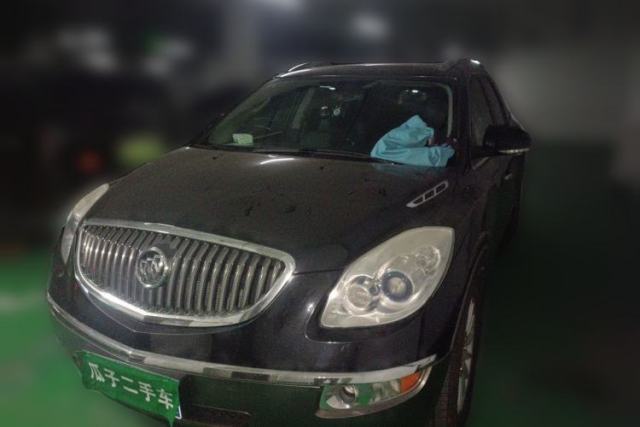 Ojetý Buick Enclave 2013 3.6L Two-Wheel-Drive Elegance Edition