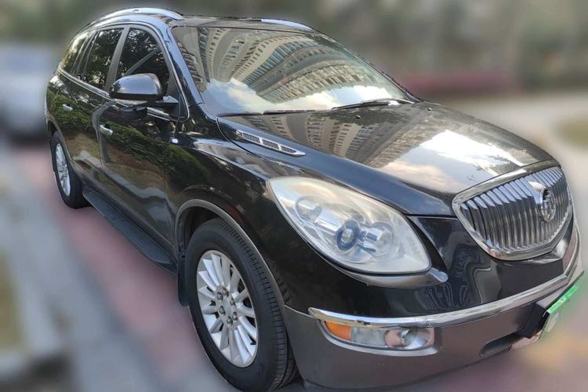 Used Buick Enclave 2013 3.6L Four-Wheel Drive Elite Edition Front Right 45 Deg