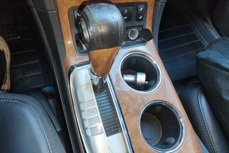 Used Buick Enclave 2013 3.6L Four-Wheel Drive Elite Edition Gear Lever