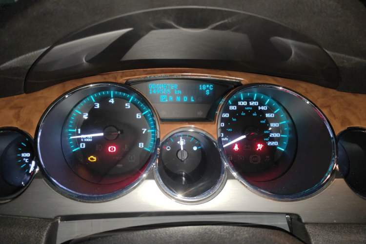 Used Buick Enclave 2013 3.6L Two-Wheel-Drive Elegance Edition Instrument Cluster