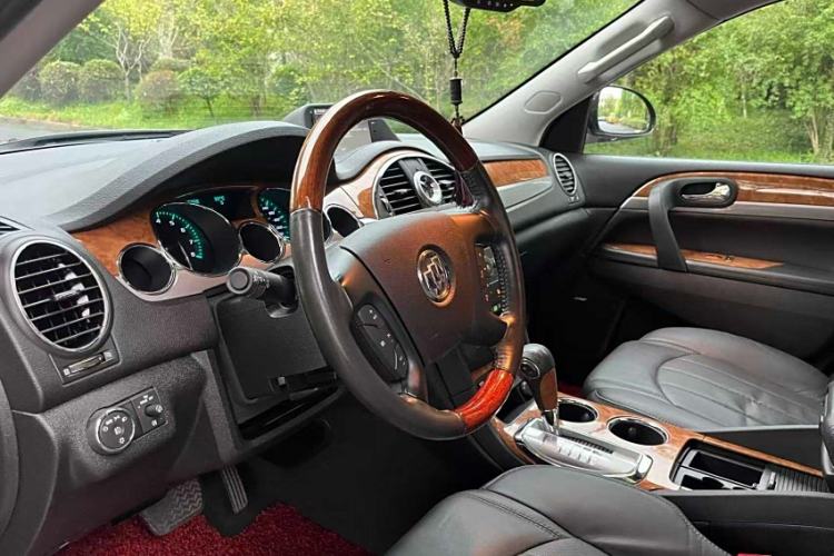 Used Buick Enclave 2013 3.6L Four-Wheel Drive Elite Edition Interior 3