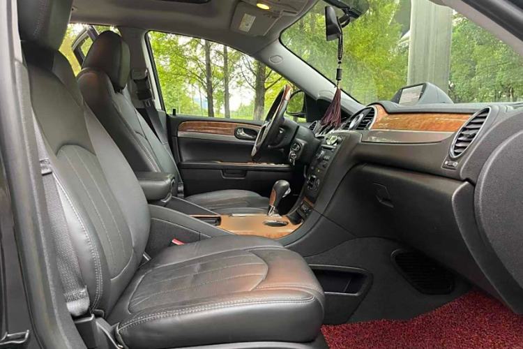 Used Buick Enclave 2013 3.6L Four-Wheel Drive Elite Edition Interior 6