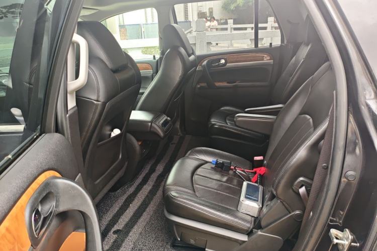 Used Buick Enclave 2013 3.6L Two-Wheel-Drive Elegance Edition Left Rear Seat