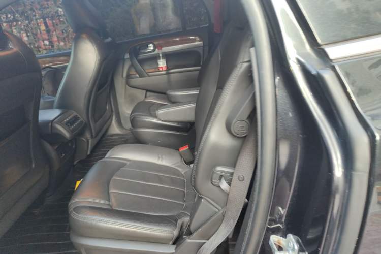 Used Buick Enclave 2013 3.6L Four-Wheel Drive Elite Edition Left Rear Seat
