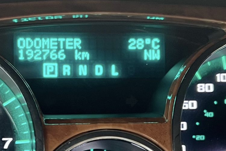 Used Buick Enclave 2013 3.6L Four-Wheel Drive Elite Edition Odometer Close Up