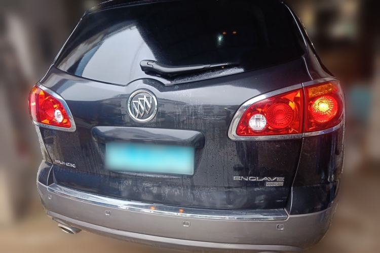 Used Buick Enclave 2013 3.6L Two-Wheel-Drive Elegance Edition Rear