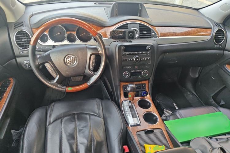 Used Buick Enclave 2013 3.6L Two-Wheel-Drive Elegance Edition Center Console
