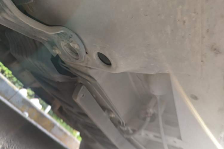 Used Buick Enclave 2013 3.6L Two-Wheel-Drive Elegance Edition Chassis Front Left
