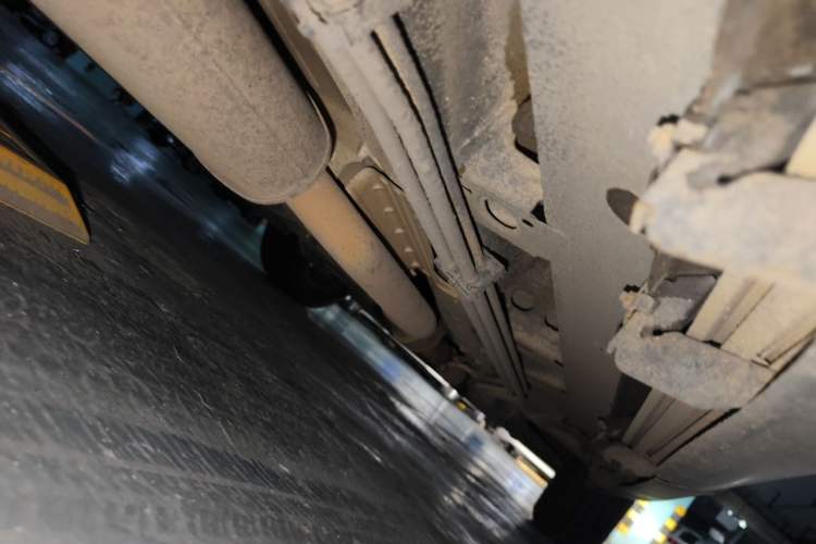 Used Buick Enclave 2013 3.6L Two-Wheel-Drive Elegance Edition Chassis Rear Right