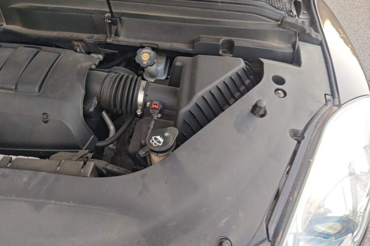 Used Buick Enclave 2013 3.6L Two-Wheel-Drive Elegance Edition Engine Bay Left
