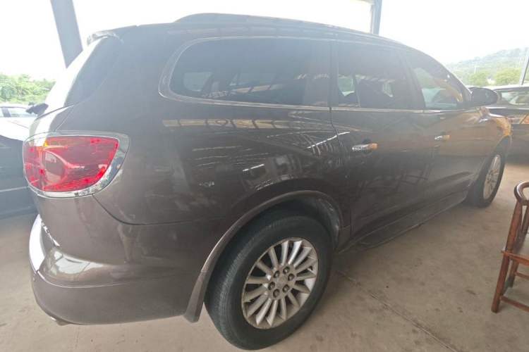 Used Buick Enclave 2013 3.6L Two-Wheel-Drive Elegance Edition Exterior 6