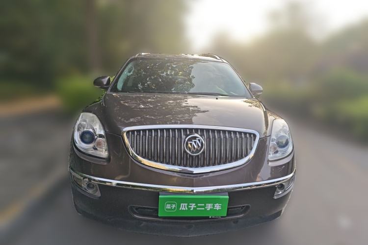 Used Buick Enclave 2013 3.6L Two-Wheel-Drive Elegance Edition Front