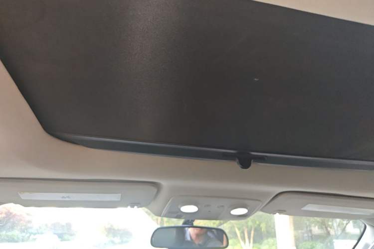 Used Buick Enclave 2013 3.6L Two-Wheel-Drive Elegance Edition Headliner