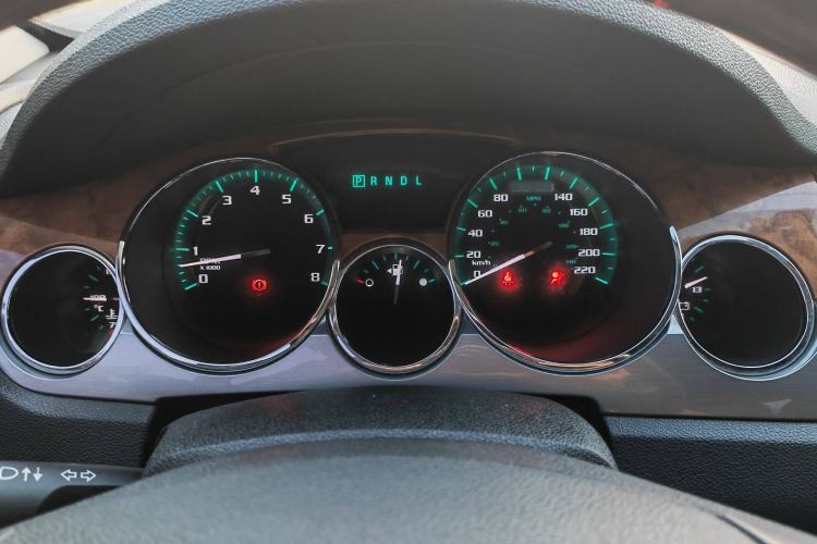 Used Buick Enclave 2013 3.6L Four-Wheel Drive Elite Edition Interior 2